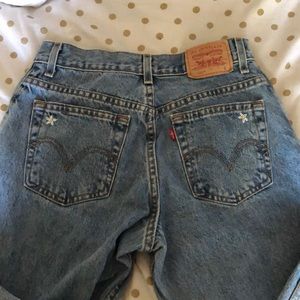 Levi’s classic relaxed 550 jeans